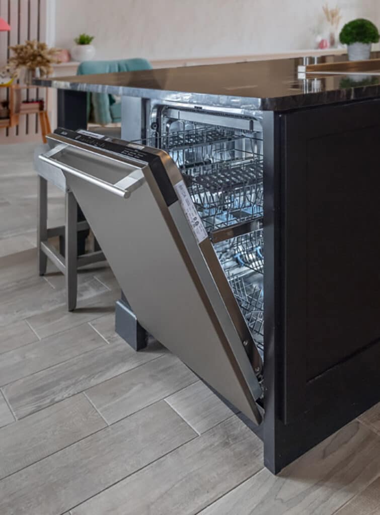 Breda-LUDWT_30250-Tall-Tub-Pro-Dishwasher-Door_Open